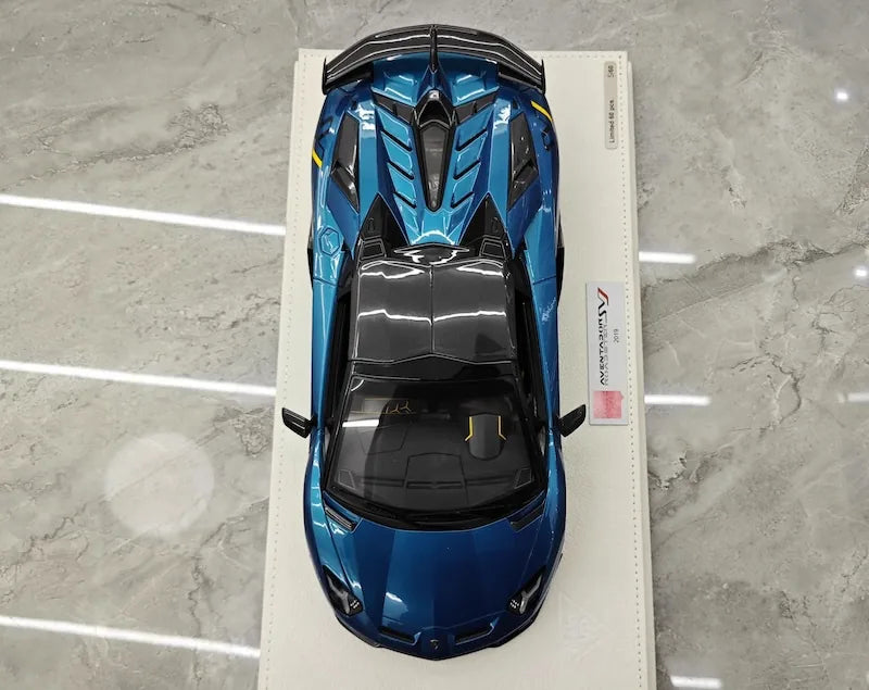 1:18 Lamborghini 2019 Aventador SVJ Roadster Die Cast Model Car