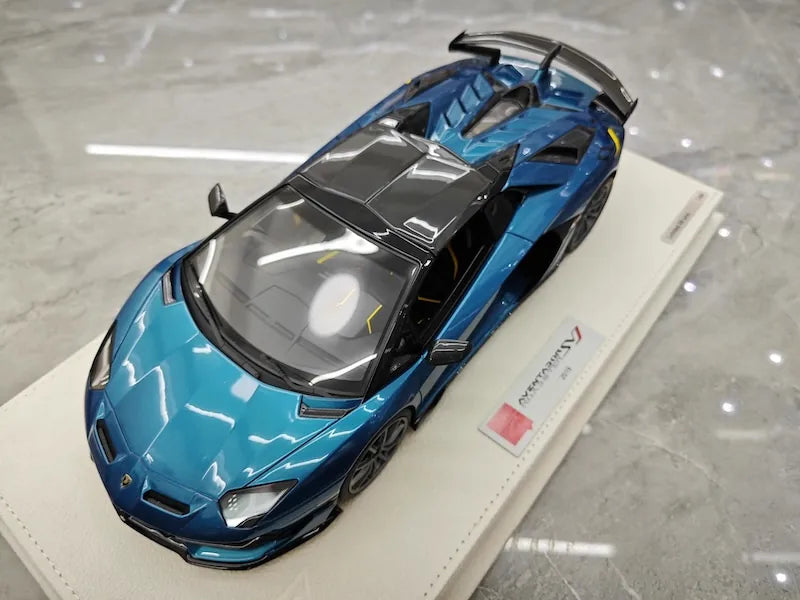 1:18 Lamborghini 2019 Aventador SVJ Roadster Die Cast Model Car