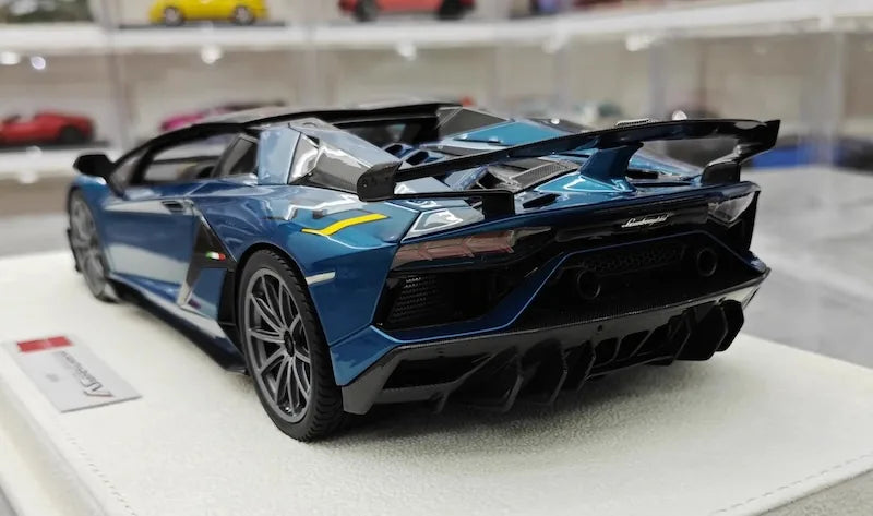 1:18 Lamborghini 2019 Aventador SVJ Roadster Die Cast Model Car