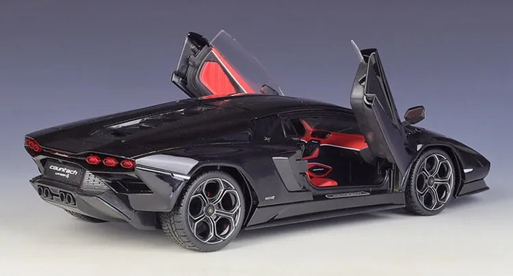 1:18 Lamborghini 2022 Countach LPI800-4 Die Cast Model Car