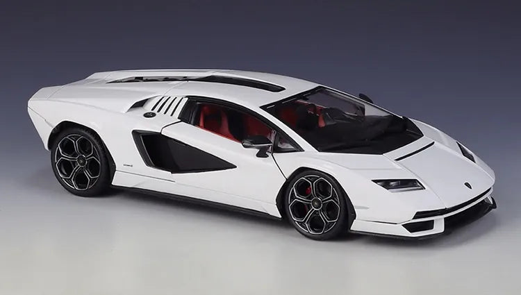 1:18 Lamborghini 2022 Countach LPI800-4 Die Cast Model Car