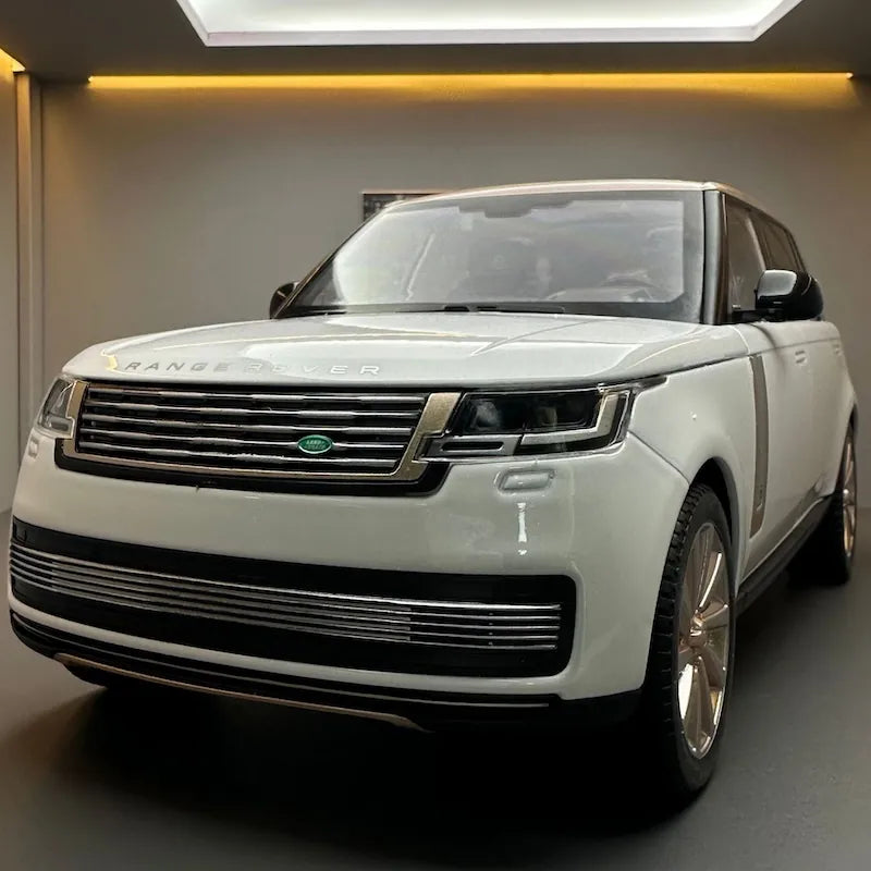 1:18 Land Rover 2022 Range Rover Die Cast Model Car