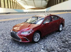 1:18 Lexus 2019 ES 300h Die Cast Model Car
