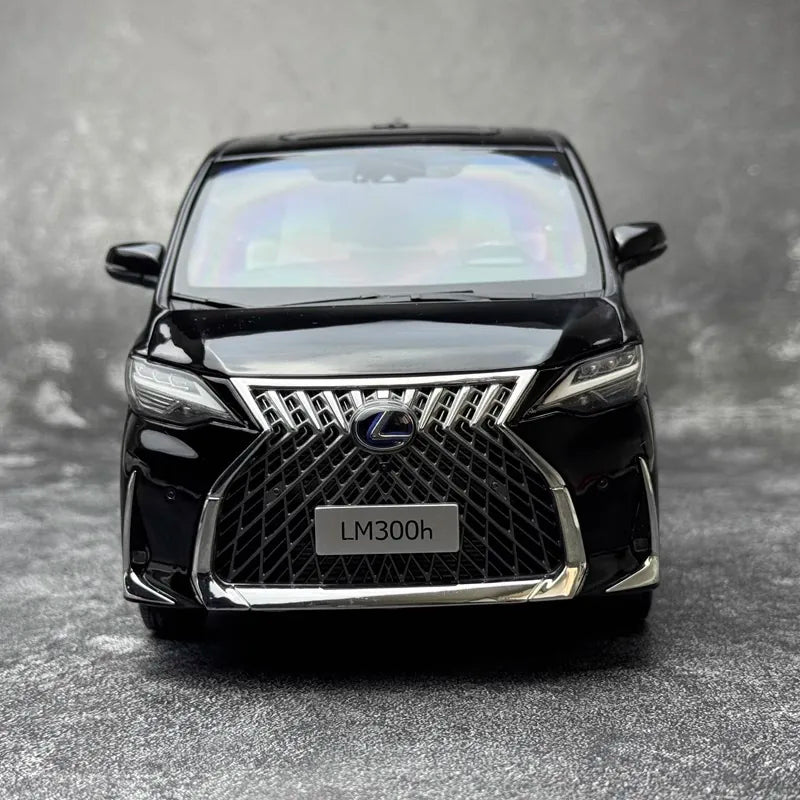 1:18 Lexus 2020 LM 300h Die Cast Model Car