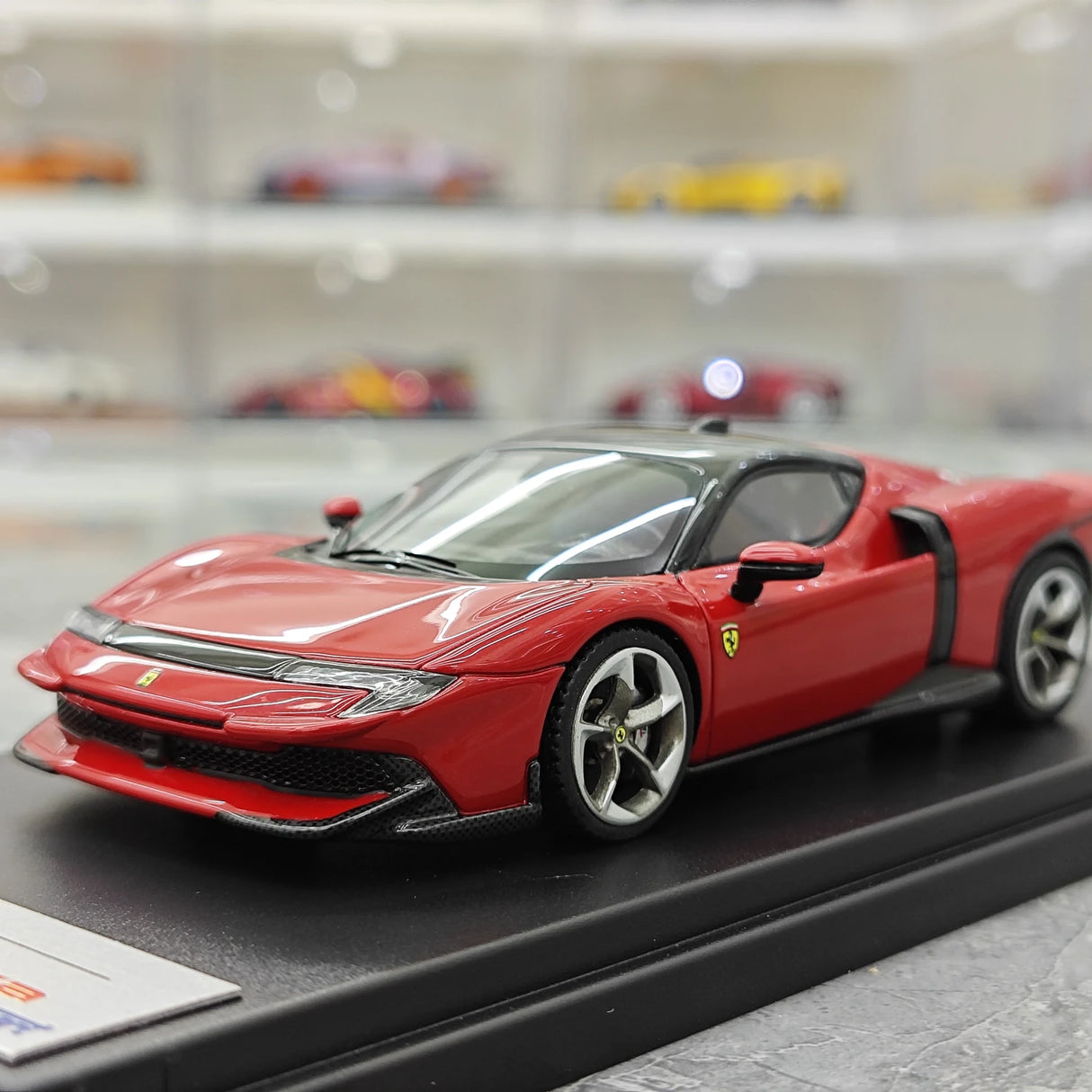Look Smart Ferrari 2025 849 Testarossa Coupe Rosso Corsa 1:43 – Resina Modelo de Resina de Coleção