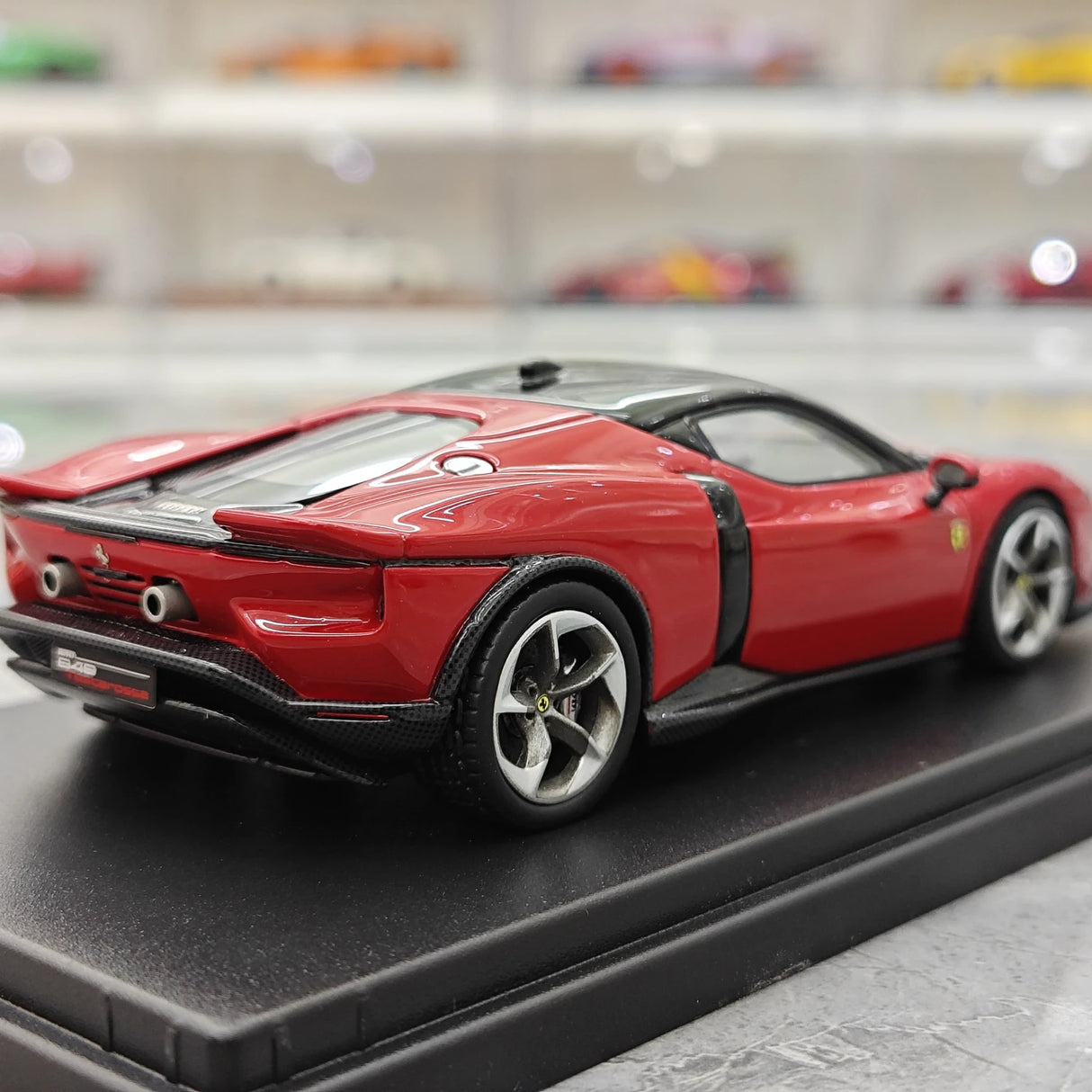 Look Smart Ferrari 2025 849 Testarossa Coupe Rosso Corsa 1:43 – Resina Modelo de Resina de Coleção