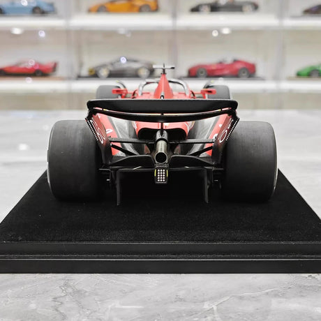 1:18 Ferrari 2024 SF-24 #16 australiska GP Charles Leclerc F1 resinmodell från Look Smart - vy 7