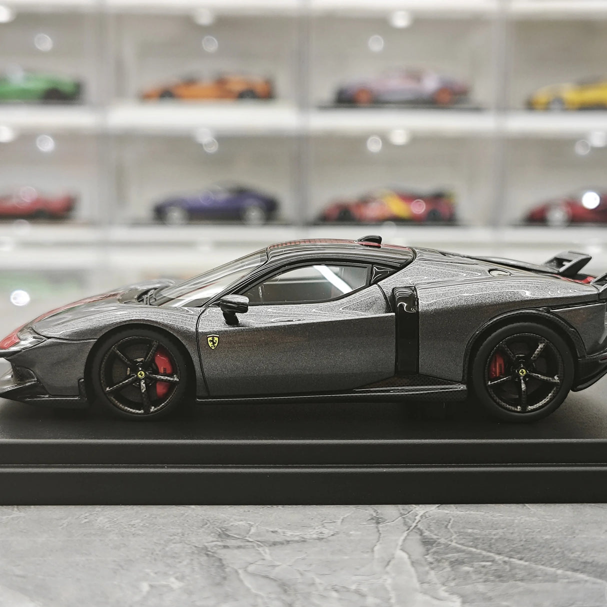 Look Smart Ferrari 2025 849 Testarossa coupe Grigio Silverstone Assetto Fiorano 1:43 – keräilyhartsimalli hartsi