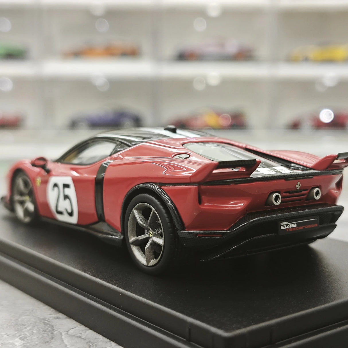 Look Smart Ferrari 2025 849 Testarossa Coupe Rosso Corsa Assetto Fiorano 1:43 – keräilyhartsimalli hartsi