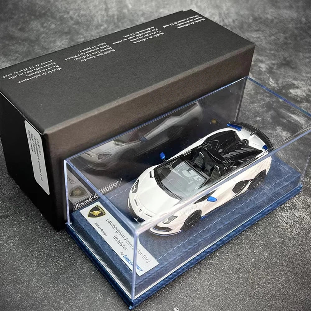 [Look Smart] 1:43 Lamborghini 2021 Aventador SVJ Xago bianco modellino di auto resina
