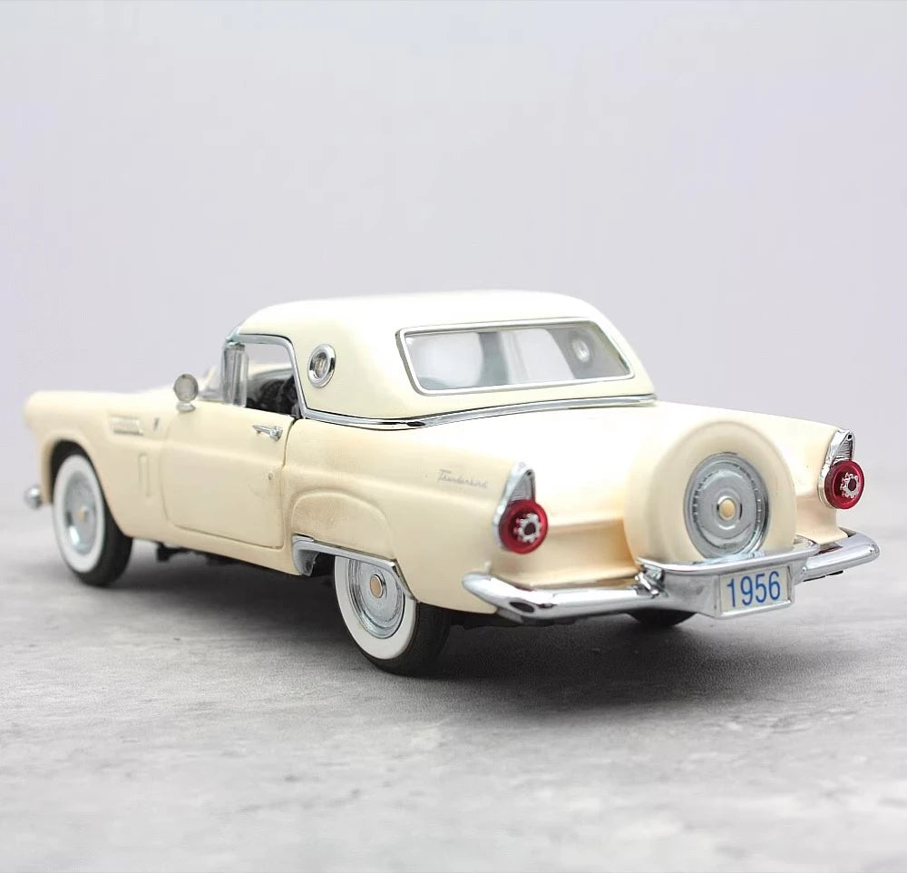 [MBI] 1:24 Ford 1956 Thunderbird White Model Car Die-Cast