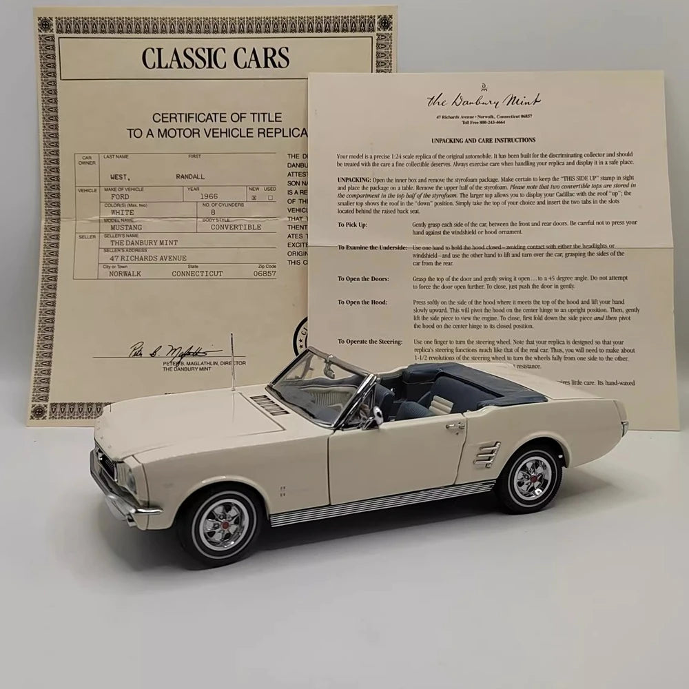 [MBI] 1:24 Ford 1966 Mustang Convertible White Model Car Die-Cast