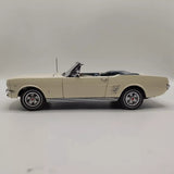 [MBI] 1:24 Ford 1966 Mustang Convertible White Model Car Die-Cast