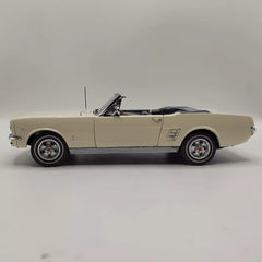 [MBI] 1:24 Ford 1966 Mustang Convertible White Model Car Die-Cast