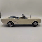 [MBI] 1:24 Ford 1966 Mustang Convertible White Model Car Die-Cast