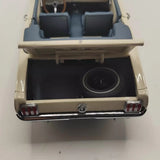 [MBI] 1:24 Ford 1966 Mustang Convertible White Model Car Die-Cast