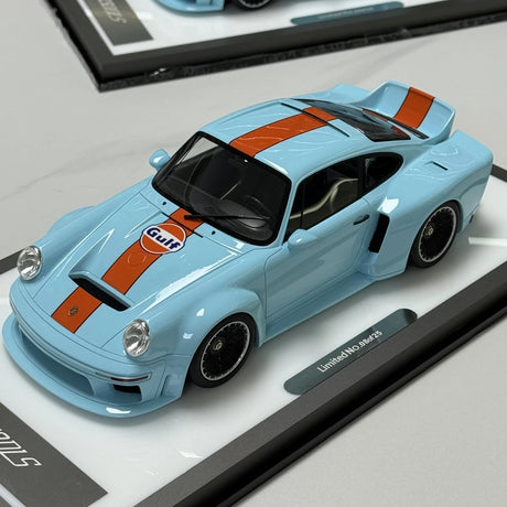 MCM Porsche 2023 911 Singer DLS Turbo Gulf Low Wing 1:18 – Resina Modelo de Resina de Coleção