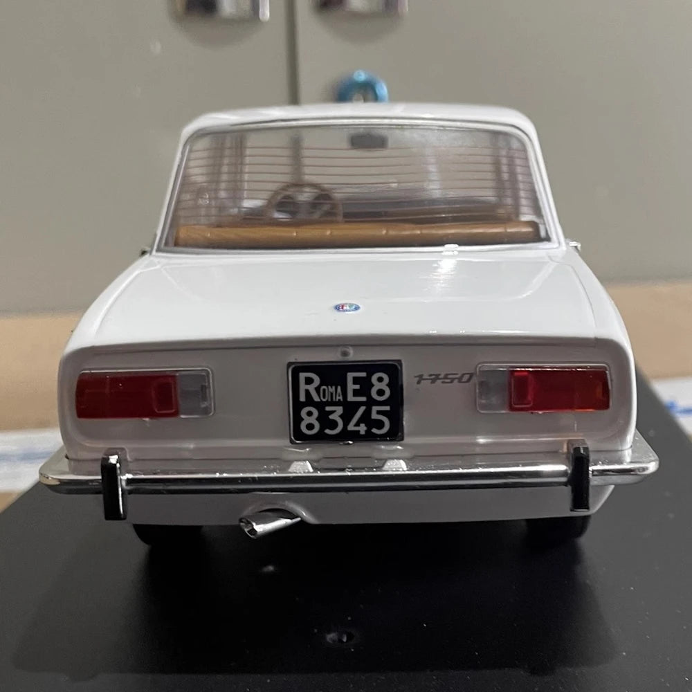 [MITICA] 1:18 Alfa Romeo 1750 Berlina White Model Car Die-Cast