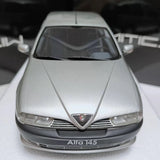 [MITICA] 1:18 Alfa Romeo 1994 145 Silver Model Car Die-Cast