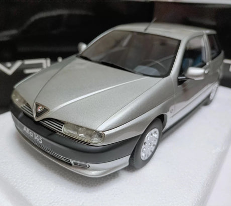 [MITICA] 1:18 Alfa Romeo 1994 145 Silver Model Car Die-Cast