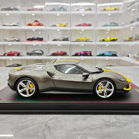 [MR Collection] 1:18 Ferrari 2021 296 GTB Racing Stripe Gray & Yellow Model Car Resin