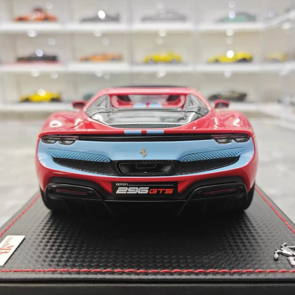 [MR Collection] 1:18 Ferrari 2021 296 GTB Racing Stripe Roadster röd blå modellbil resin