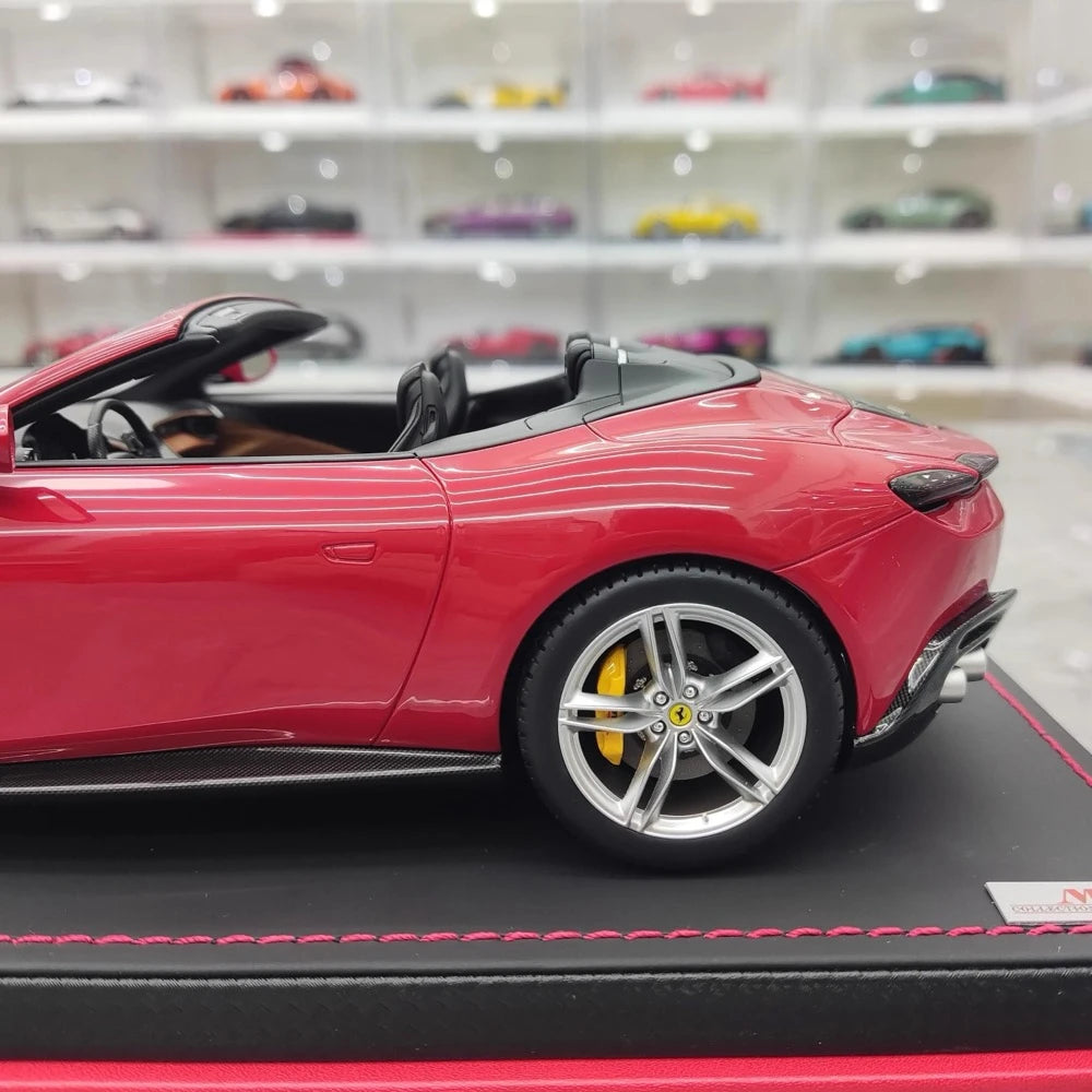 [MR Collection] 1:18 Ferrari 2023 Roma Spider rosso modellino di auto resina