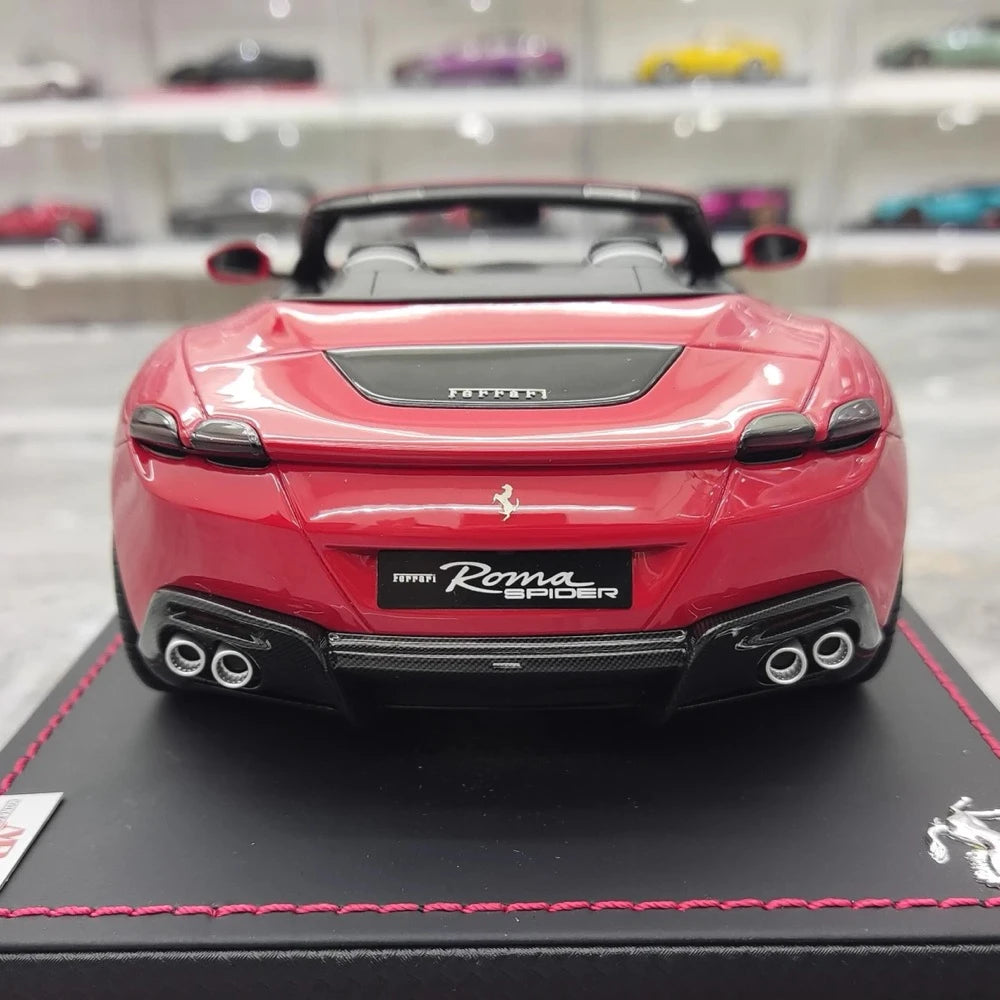 [MR Collection] 1:18 Ferrari 2023 Roma Spider rosso modellino di auto resina