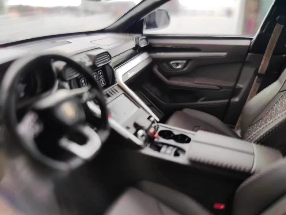 [MR Collection] 1:18 Lamborghini 2018 URUS S Gray Model Car Resin