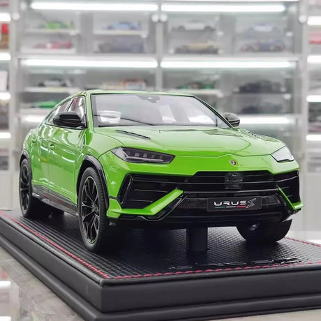 [MR Collection] 1:18 Lamborghini 2018 URUS S Green Model Car Resin