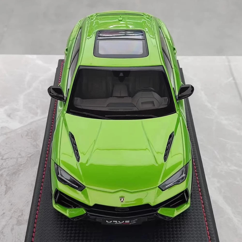 [MR Collection] 1:18 Lamborghini 2018 URUS S Green Model Car Resin