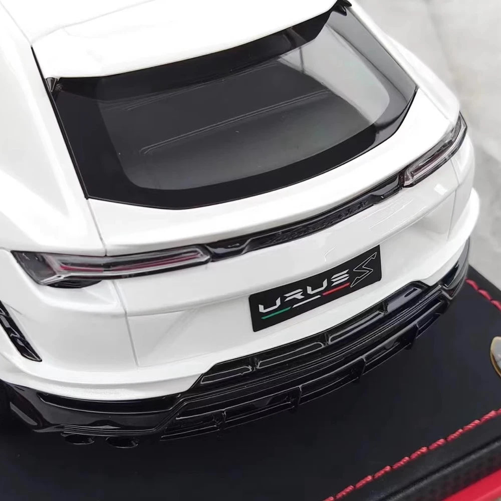 [MR Collection] 1:18 Lamborghini 2018 URUS S White Model Car Resin