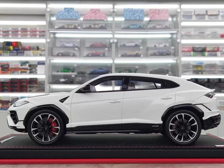 [MR Collection] 1:18 Lamborghini 2018 URUS S White Model Car Resin