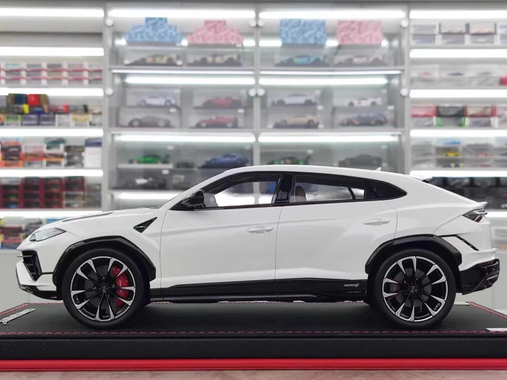 [MR Collection] 1:18 Lamborghini 2018 URUS S White Model Car Resin
