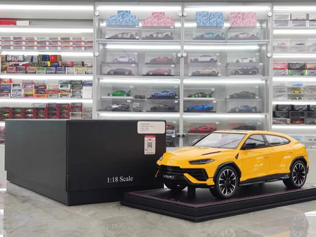 [MR Collection] 1:18 Lamborghini 2018 URUS S Yellow Model Car Resin
