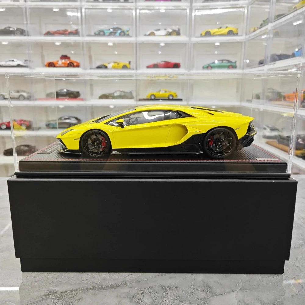 [MR Collection] 1:18 Lamborghini 2021 Aventador LP 780-4 Ultimae Yellow Model Car Resin