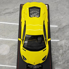 [MR Collection] 1:18 Lamborghini 2021 Aventador LP 780-4 Ultimae Yellow Model Car Resin