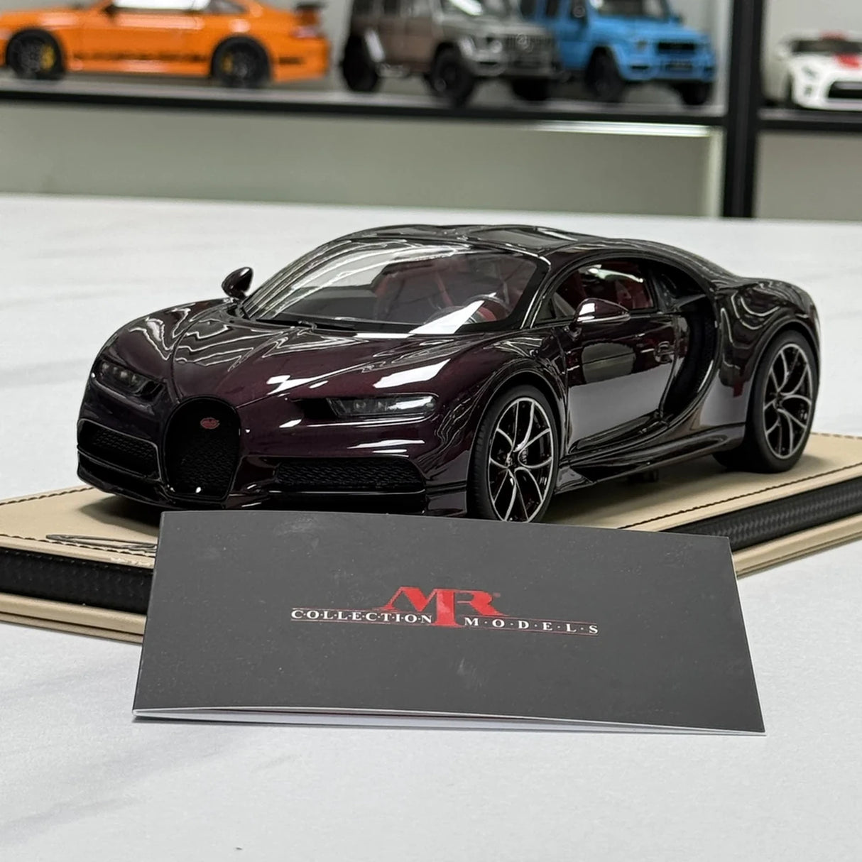 MR Kokoelma Bugatti 2016 Chiron Purple 1:18 – keräilyhartsimallihartsi (MR Collection)