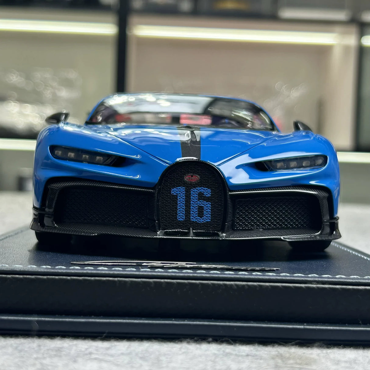 MR Collectie Bugatti 2020 Chiron Pur Sport Blue 1:18 – Verzamelbare resin modelresin resin (MR Collection)