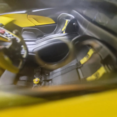 MR Collezione Bugatti 2021 Bolide Jaune Molsheim 1:18 – Modello in resina collezionabile (MR Collection)