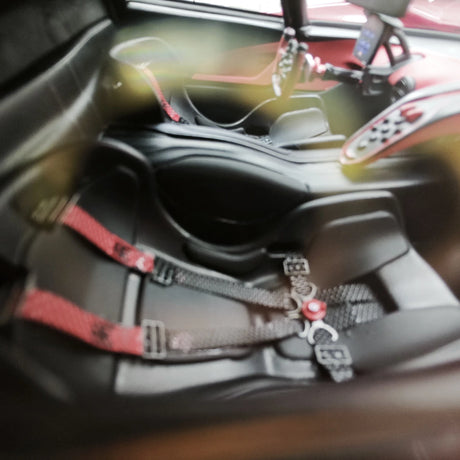 MR Kollektion Bugatti 2021 Bolide Red 1:18 – Samlarobjekt resinmodellresin (MR Collection)