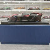 MR Kollektion Bugatti 2021 Bolide Red 1:18 – Samlarobjekt resinmodellresin (MR Collection)