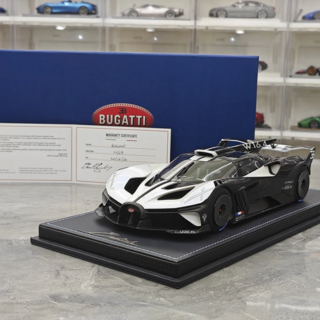 MR Collezione Bugatti 2021 Bolide White 1:18 – Resina modello in resina collezionabile (MR Collection)