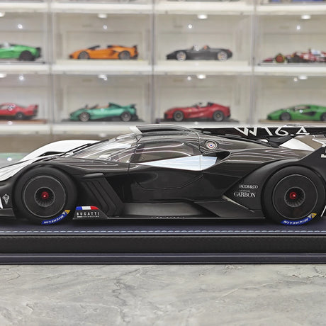 MR Collezione Bugatti 2021 Bolide White 1:18 – Resina modello in resina collezionabile (MR Collection)