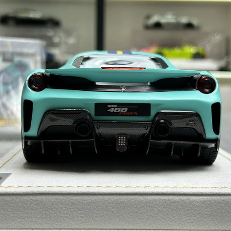 MR Collezione Ferrari 2018 488 Pista Matte Tiffany Blue Racing Stripe 1:18 – Modello in resina collezionabile (MR Collection)