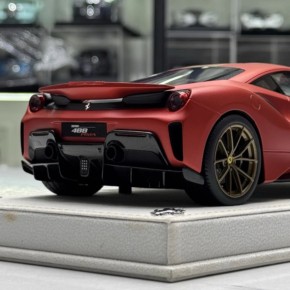[MR Collection] 1:18 Ferrari 2019 488 Pista Red Model Car Resin