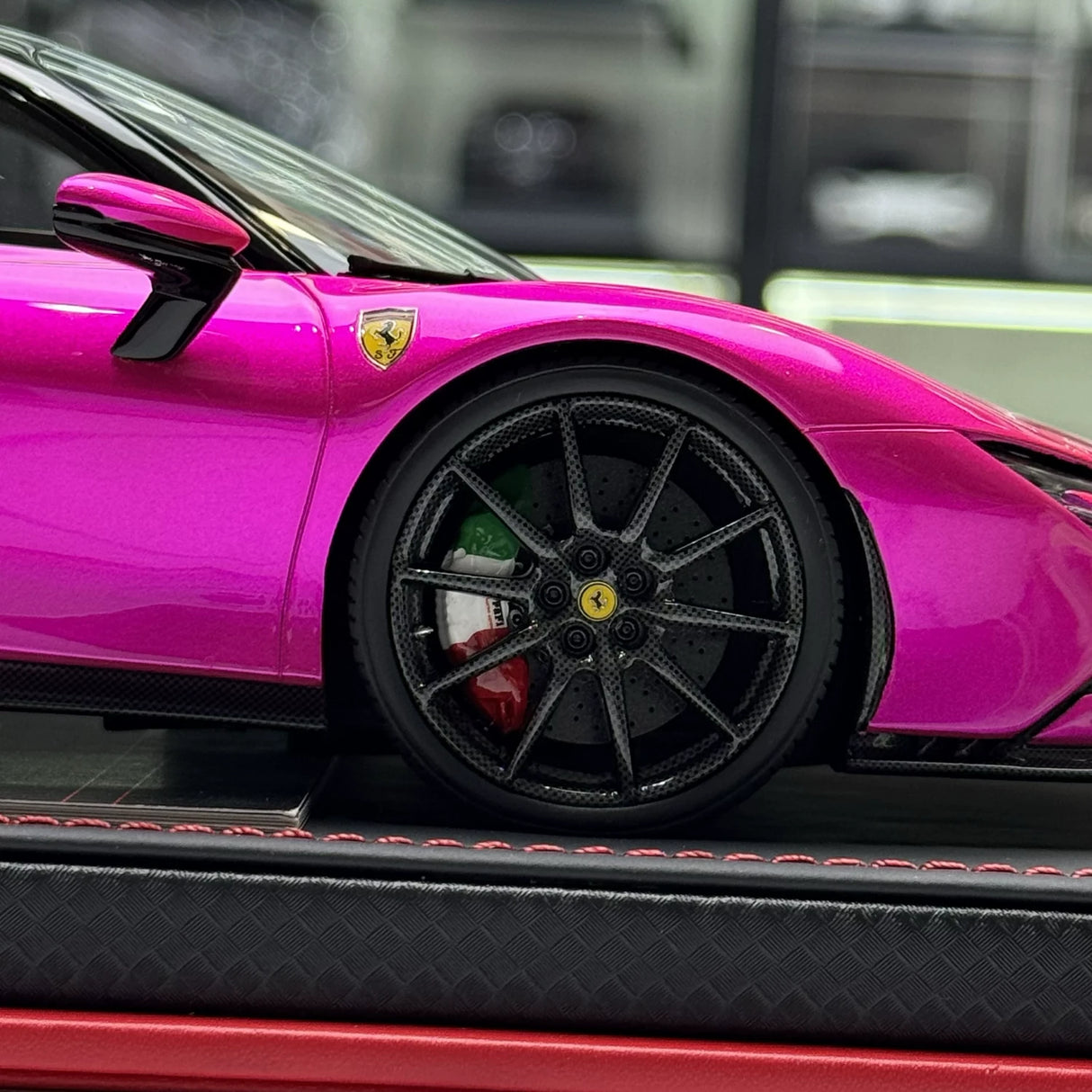 MR Collezione Ferrari 2019 SF90 Stradale Pink 1:18 – Resina modello in resina collezionabile (MR Collection)