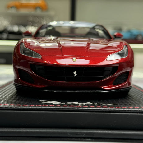 MR Collezione Ferrari 2021 Portofino M con tetto chiuso Rosso Corsa 1:18 – Modello in resina collezionabile (MR Collection)