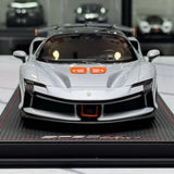[MR Collection] 1:18 Ferrari 2023 SF90 XX Stradale argento modellino di auto resina