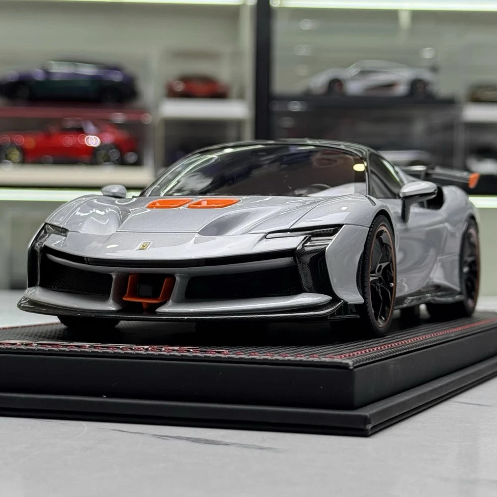 [MR Collection] 1:18 Ferrari 2023 SF90 XX Stradale Silver Model Car Resin